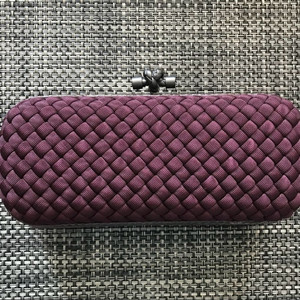 보테가베네타 놋 클러치백