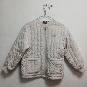 뉴발란스 키즈 여아 경량패딩 점퍼 사이즈 140