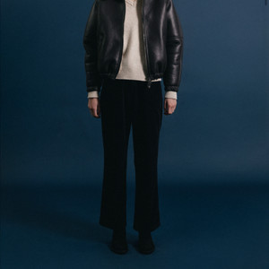 낫띵리튼 브라운 레더 시어링 자켓