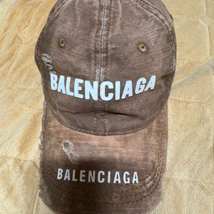 발렌시아가 빈티지볼캡