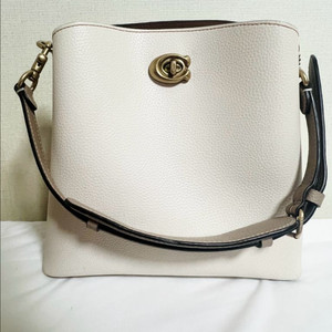 코치 윌로우 버킷백