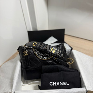 샤넬 가브리엘 호보백 미듐 사이즈 이미지