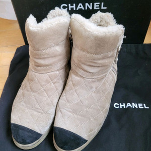 샤넬 퀄팅양털 부츠