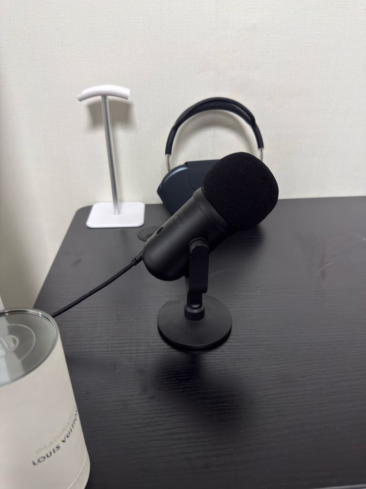 세이렌 V2 Pro 스트리밍 마이크 Razer Seiren V2 Pro--1