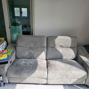 리클라이너 쇼파