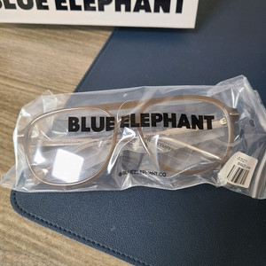 미사용 신품)블루엘리펀트 BRAZE 안경테 누드 베이지 이미지