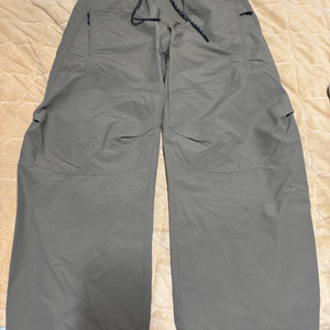 파티고니아 나일론바지 실착0회새상태급