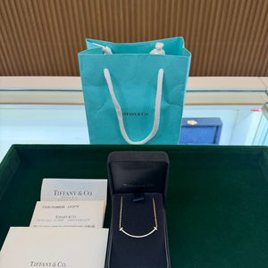 정품 티파니 스마일 목걸이 스몰 사이즈 로즈골드