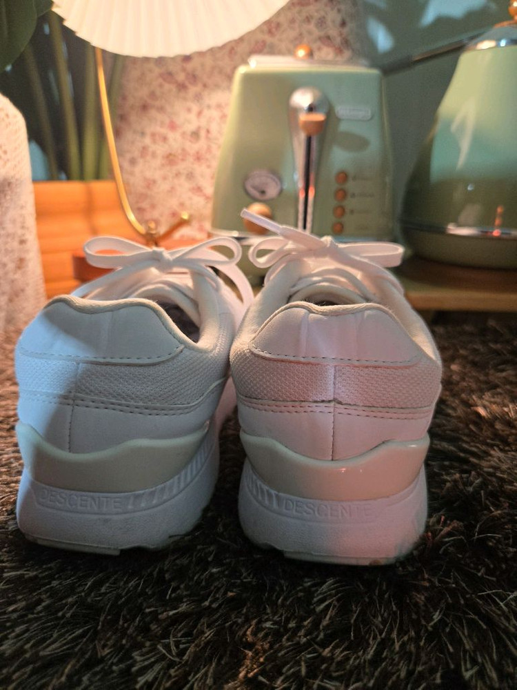 데상트 화이트 운동화 230mm 이미지