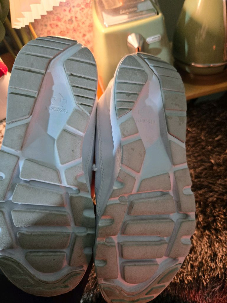 데상트 화이트 운동화 230mm 이미지