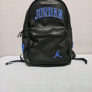 나이키 조던 버로우 바시티 백팩