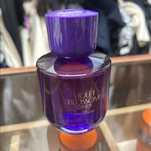 자라 바이올렛 블러썸 향수 반택2만원 이미지