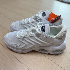 [280] 나이키 에어맥스 TW 화이트