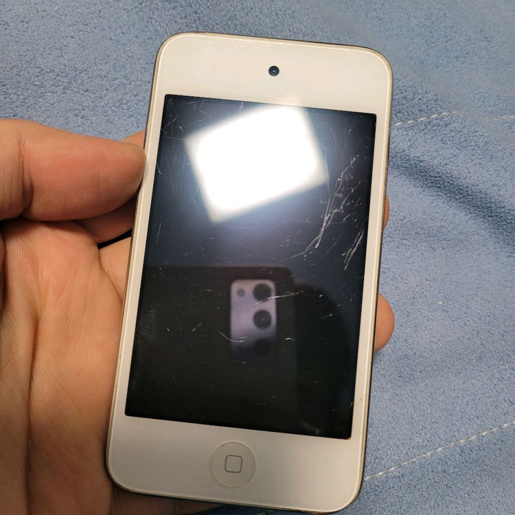 애플 아이팟터치 4세대 8기가 a1367 이미지