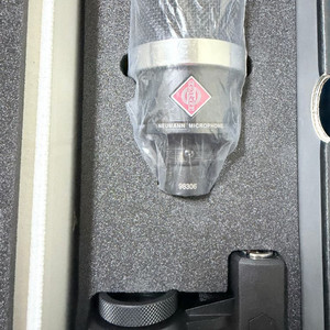 1회사용) 노이만 TLM102 싸게 정리합니다