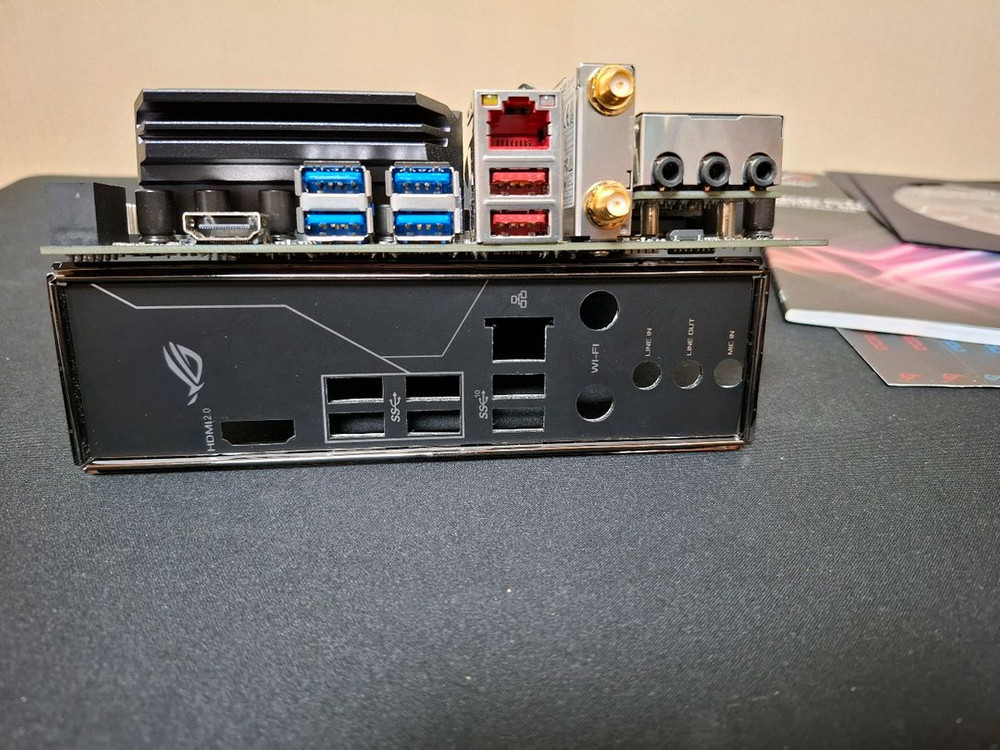 ITX 메인보드 ASUS ROG STRIX B450-I GAMING--3