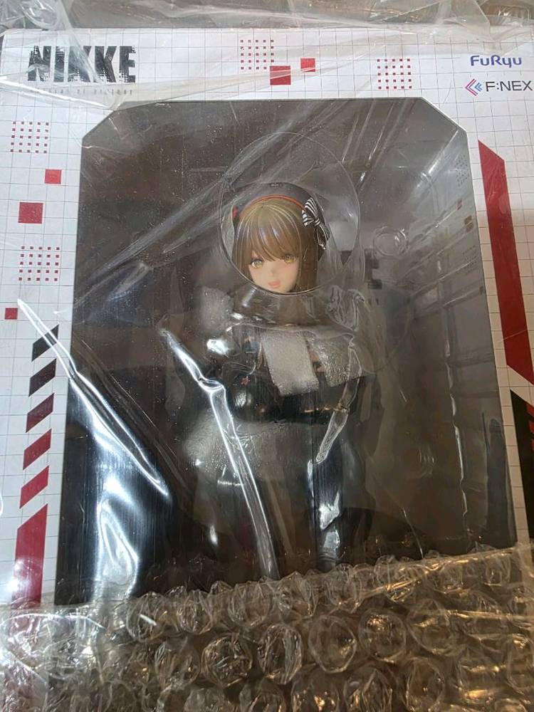 후류(FNEX) 1/7 승리의 여신 니케 엠마 피규어 판매합니다.--2
