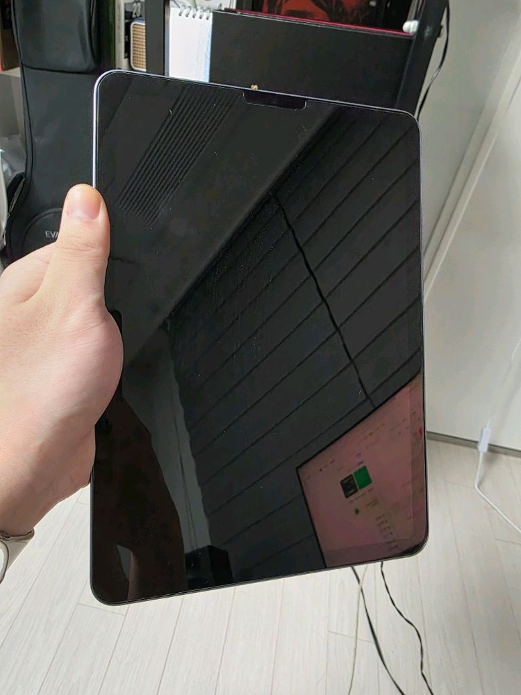 아이패드 에어 5세대 256gb 팝니다--1