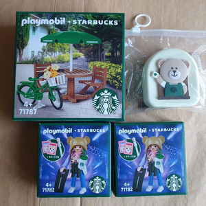 스타벅스 플레이모빌 니나(2)+퍼니처 세트+25 실리콘 파우치 일괄판매 <미개봉>