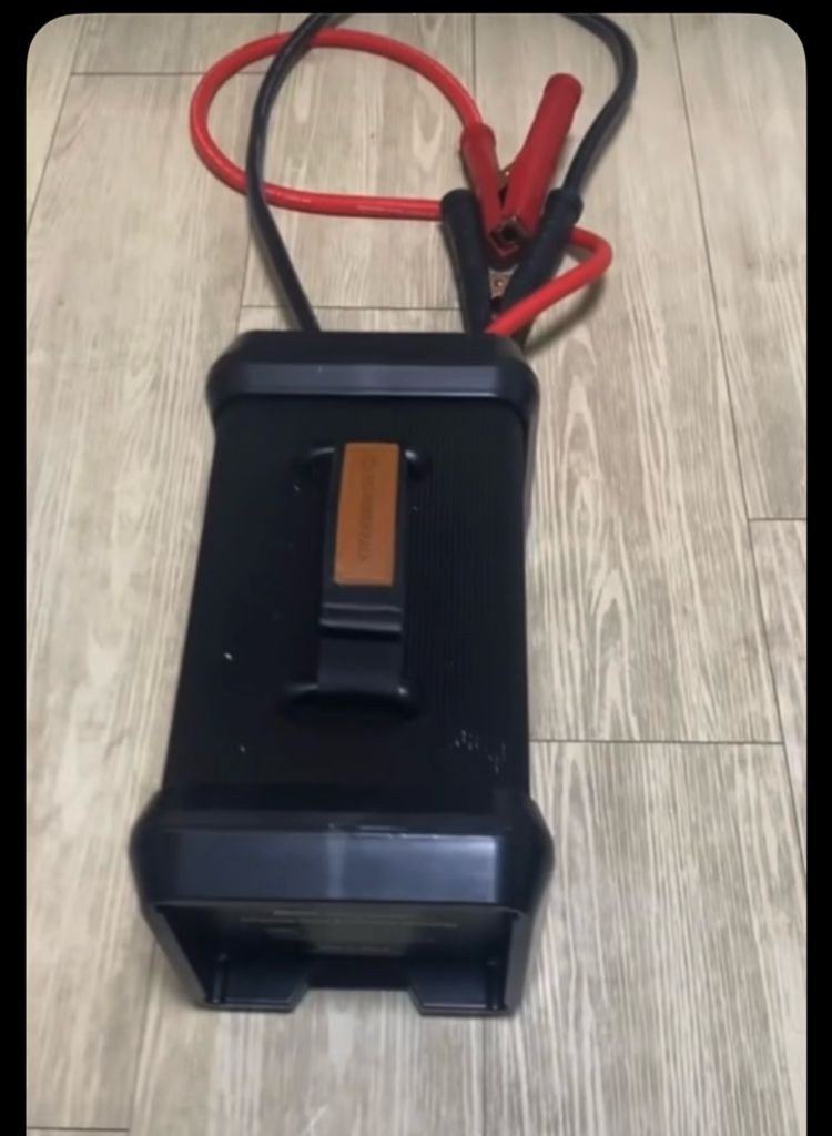 12V 캠핑 전원박스 점프스타터 이미지