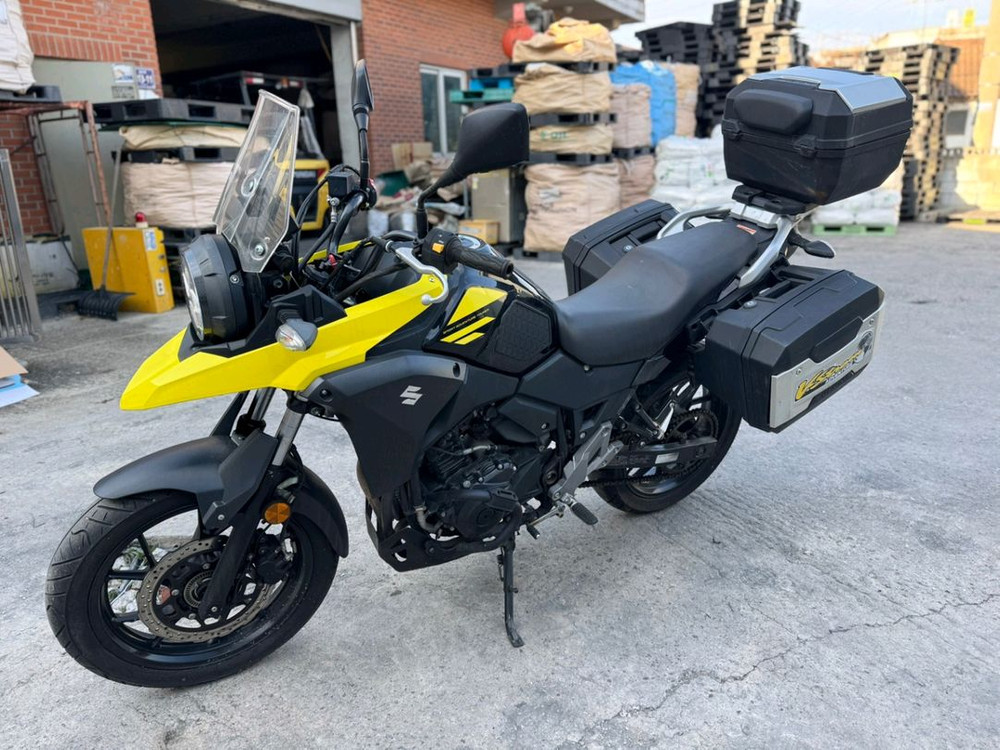 스즈키 브이스트롬250 18년식 삼박스튜닝 팝니다--3