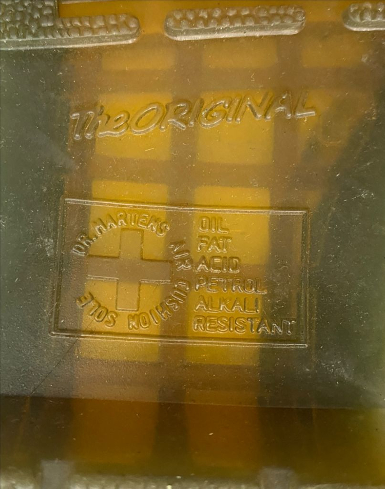 닥터마틴 1B60 20홀 롱부츠 UK4 (235mm)--2