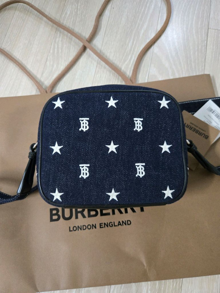 버버리 tb 데님크로스백 새상품 정품--2