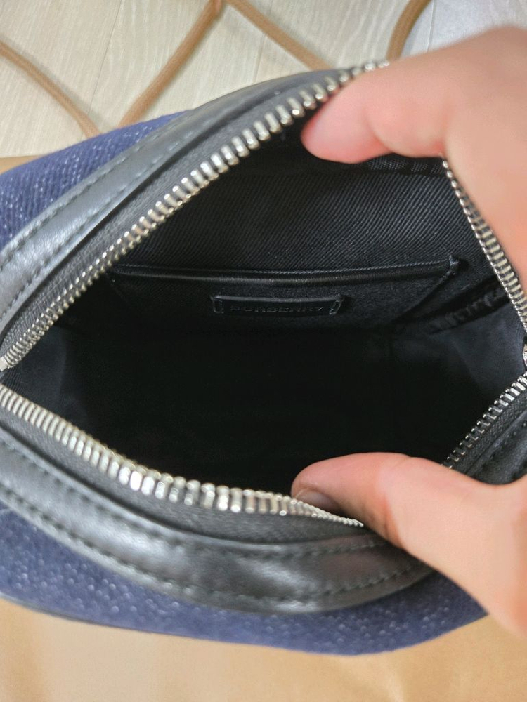 버버리 tb 데님크로스백 새상품 정품--4