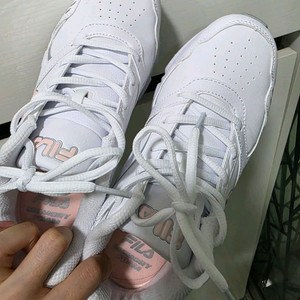 휠라 여자운동화 240사이즈 (상태 최상)