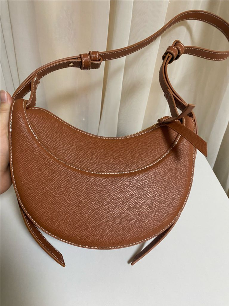 폴렌느 백 가방 카멜 브라운 크로스백 호보 화이트 스티치 소가죽 토고 통가죽 골드 로고 스트랩 타이--1