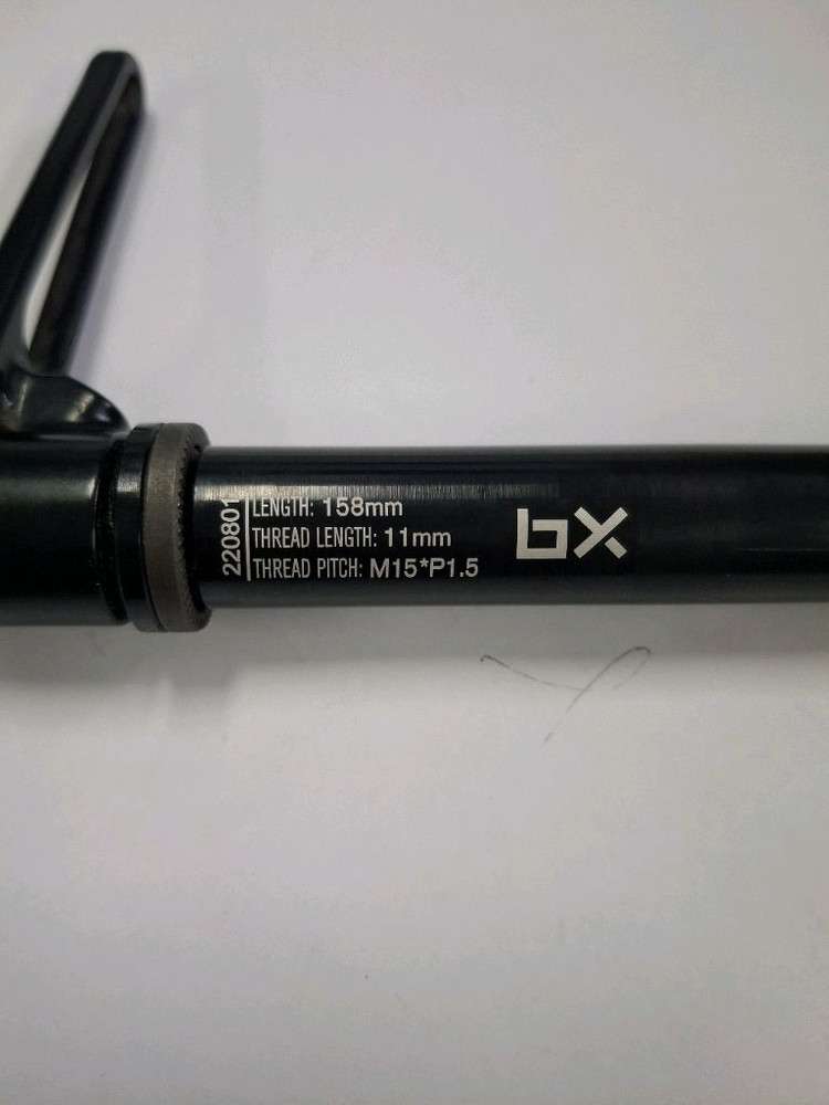 BRAND-X 사의 부스트 규격 110 15용 스루액슬 판매 합니다--1