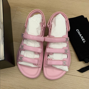 샤넬 크루즈컬렉션 샌들 핑크 37(240) 새상품