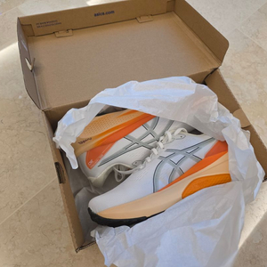 아식스 젤카야노 30 판매 (화이트 오렌지, 260)