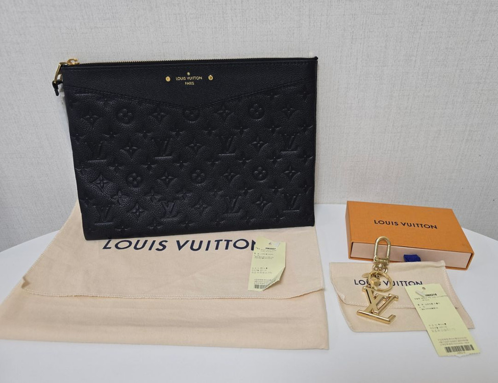 루이비통 앙프렝뜨 클러치&파셋 키링--0