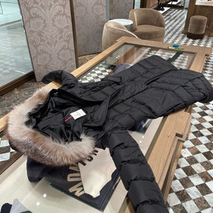 몽클레어 클로에 이미지