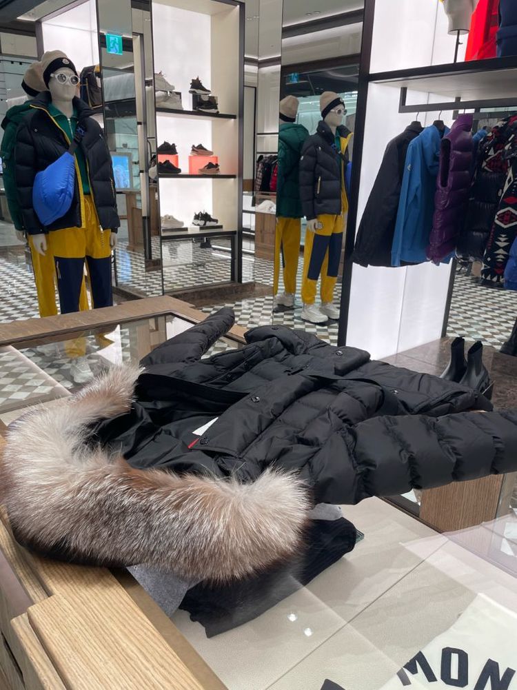 몽클레어 클로에 이미지