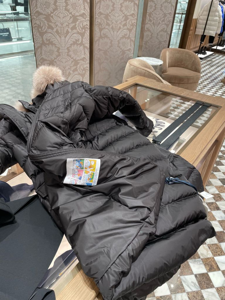 몽클레어 클로에 이미지