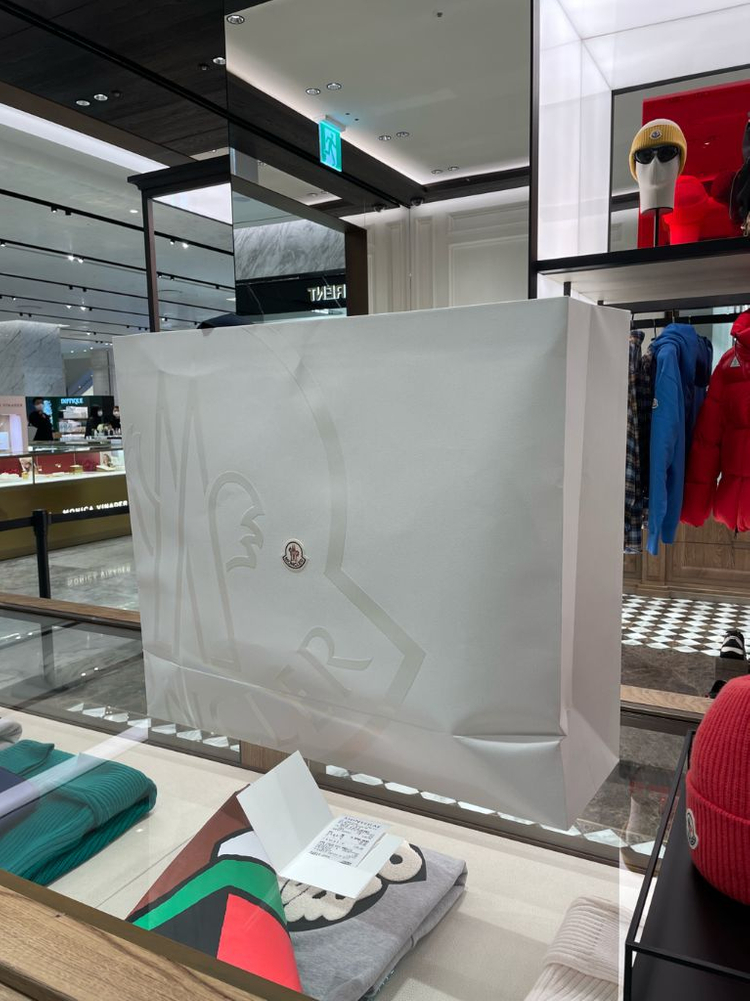 몽클레어 클로에 이미지