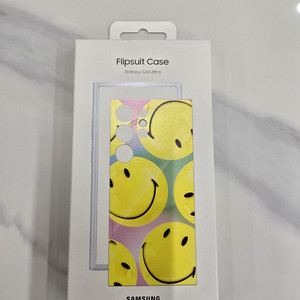 [새상품]갤럭시 S24울트라 플립수트 케이스(스마일리)