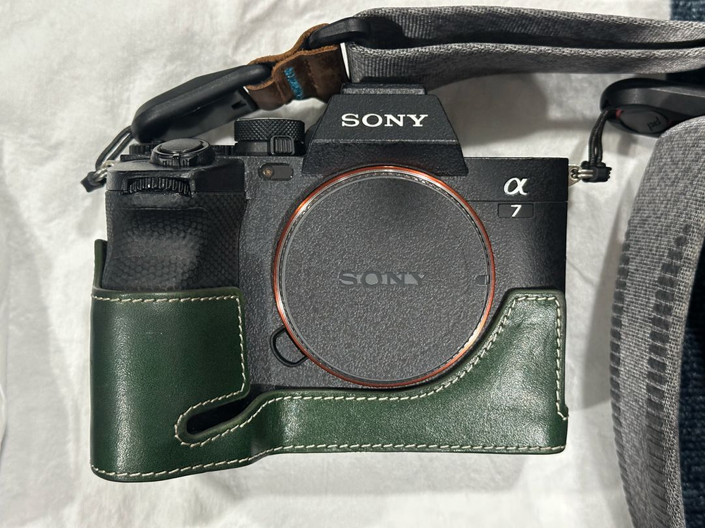 소니 a7m4 S급 풀박스 판매합니다--2