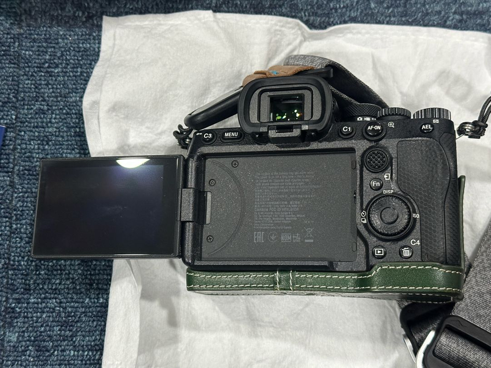 소니 a7m4 S급 풀박스 판매합니다--4