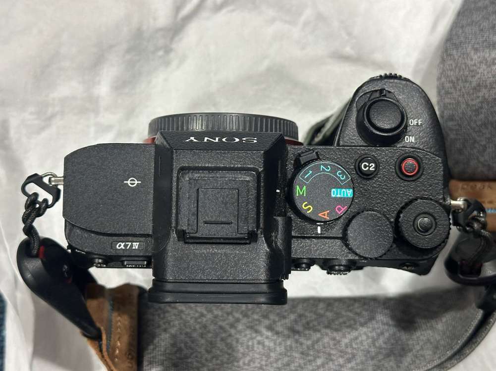 소니 a7m4 S급 풀박스 판매합니다--5