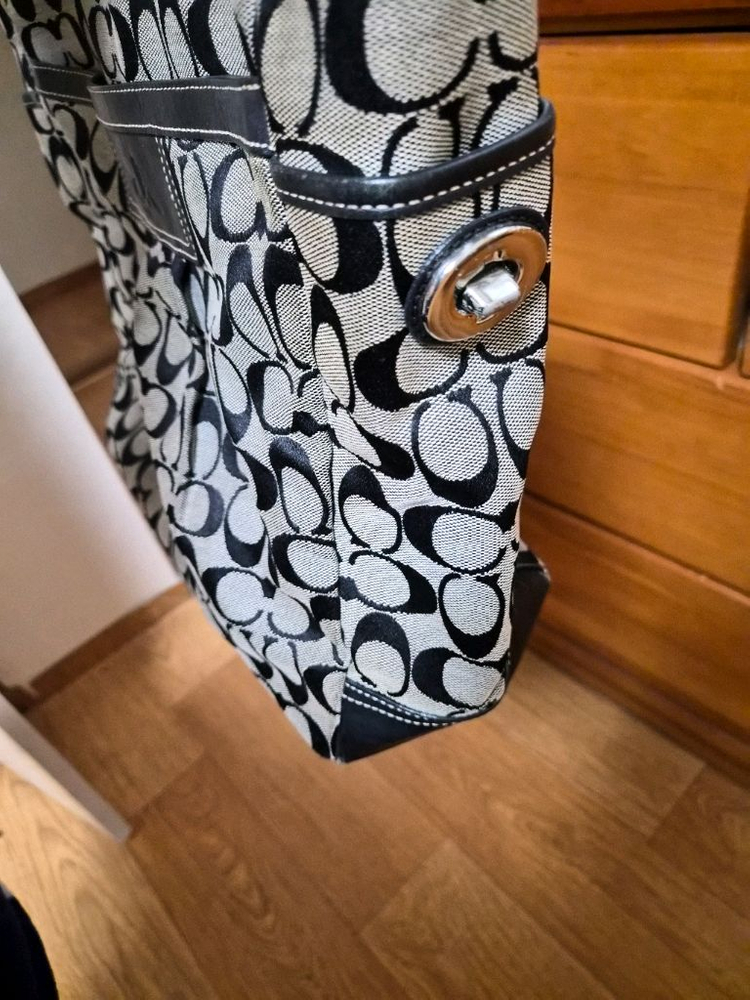 코치 시그니처 숄더백(상태 매우 좋음)--2