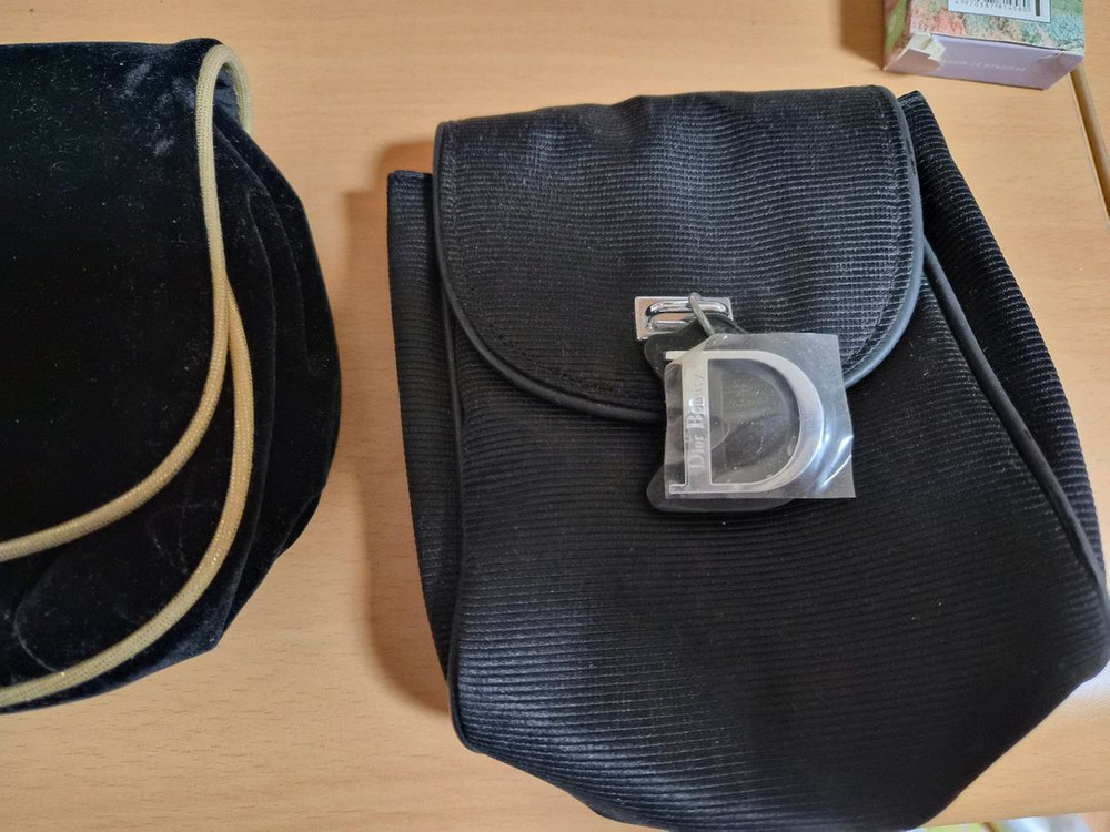 [새상품] Dior 블랙 벨벳 퀼팅 파우치 2개, 디올 미니 파우치 2개--9