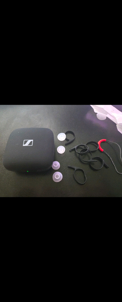 젠하이저 모멘텀 스포츠 블루투스 이어폰--1