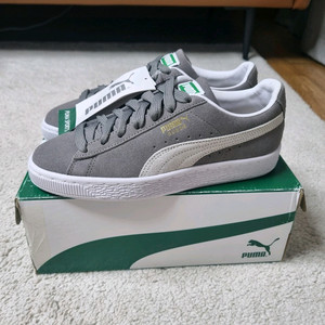 (새상품) 푸마 운동화 (230 사이즈) 19,000원