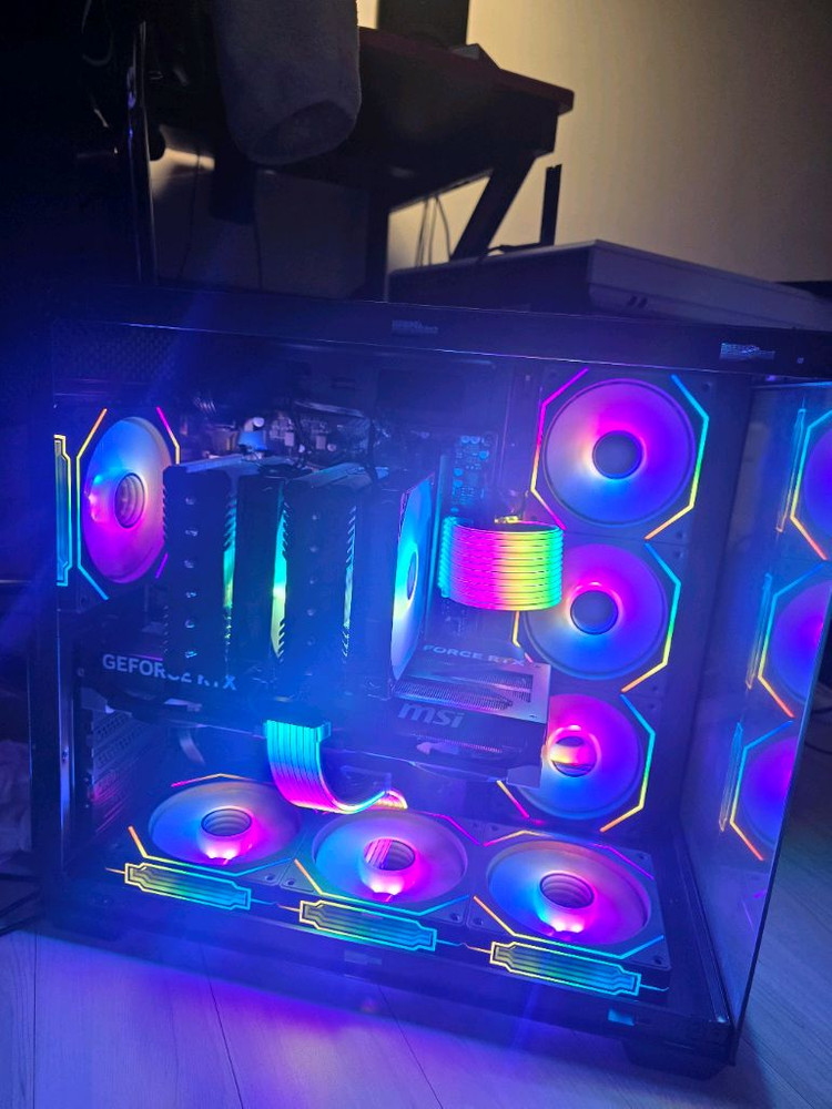 라이젠7 7800X3d rtx5070ti 본체 싸게팝니다 이미지