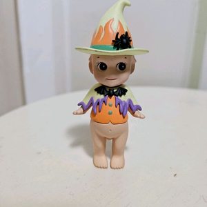 소니엔젤 2016 핼로윈 시크릿 마녀 2015 라뒤레 피규어 판매합니다