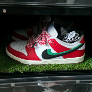 나이키 SB하비비 사이즈255팝니다