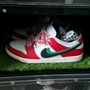 나이키 SB하비비 사이즈255팝니다